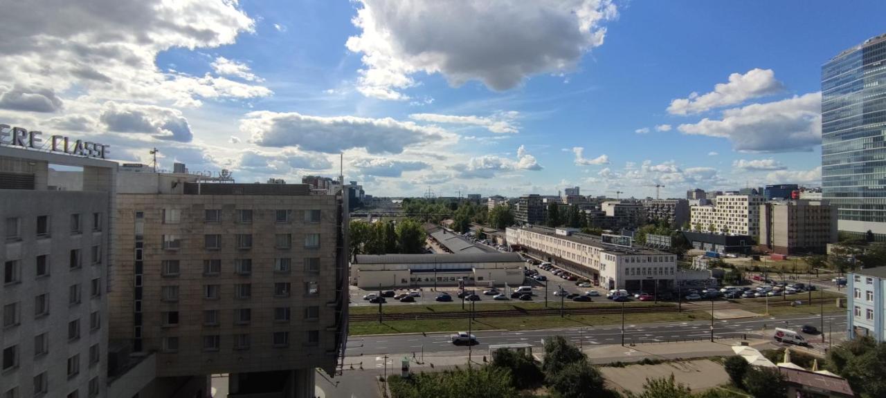 Labo Apartment Platynowa Варшава Экстерьер фото